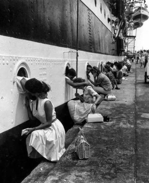 departure of the amerigo vespucci