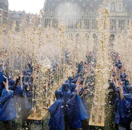 Mentos and Diet Coke world record attempt in Leuven