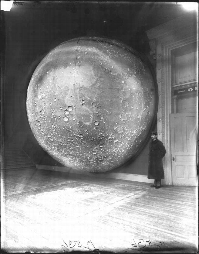 Moon model at Field Columbian Museum